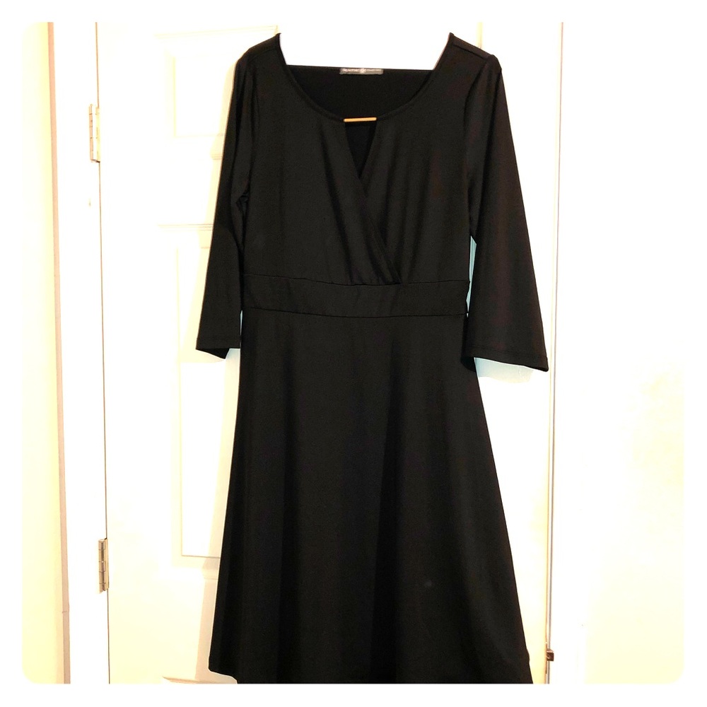 Avon Signature Collection Black Key hole Dress